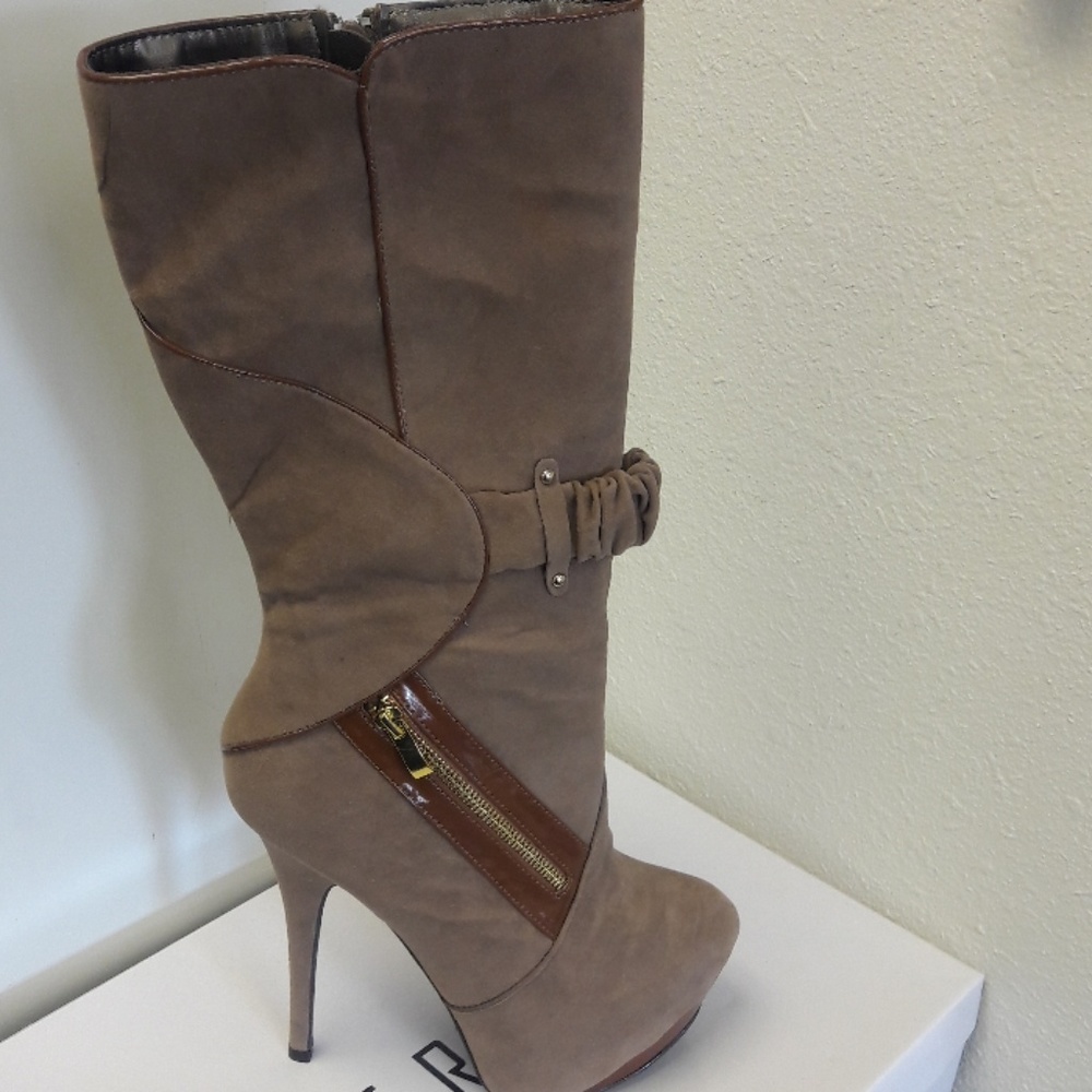 👠NEW 👠Tan suede knee high platform boots